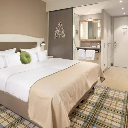 فندق Jagdschloss Kranichstein 4*