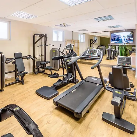 فندق Jagdschloss Kranichstein 4*