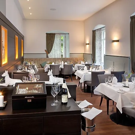 فندق Jagdschloss Kranichstein دارمشتاد