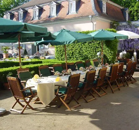 Jagdschloss Kranichstein فندق