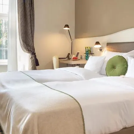 Jagdschloss Kranichstein فندق