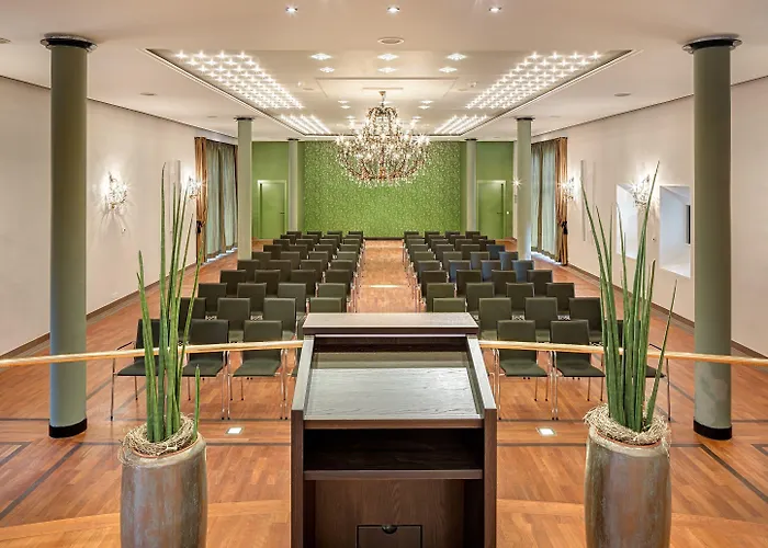 加格施洛斯克兰尼斯坦酒店 4*