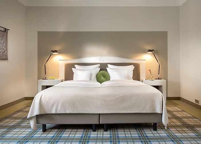 加格施洛斯克兰尼斯坦酒店 达姆施塔特